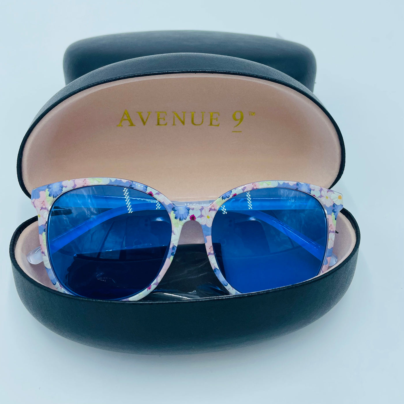 Mystery Avenue 9 Sunglasses