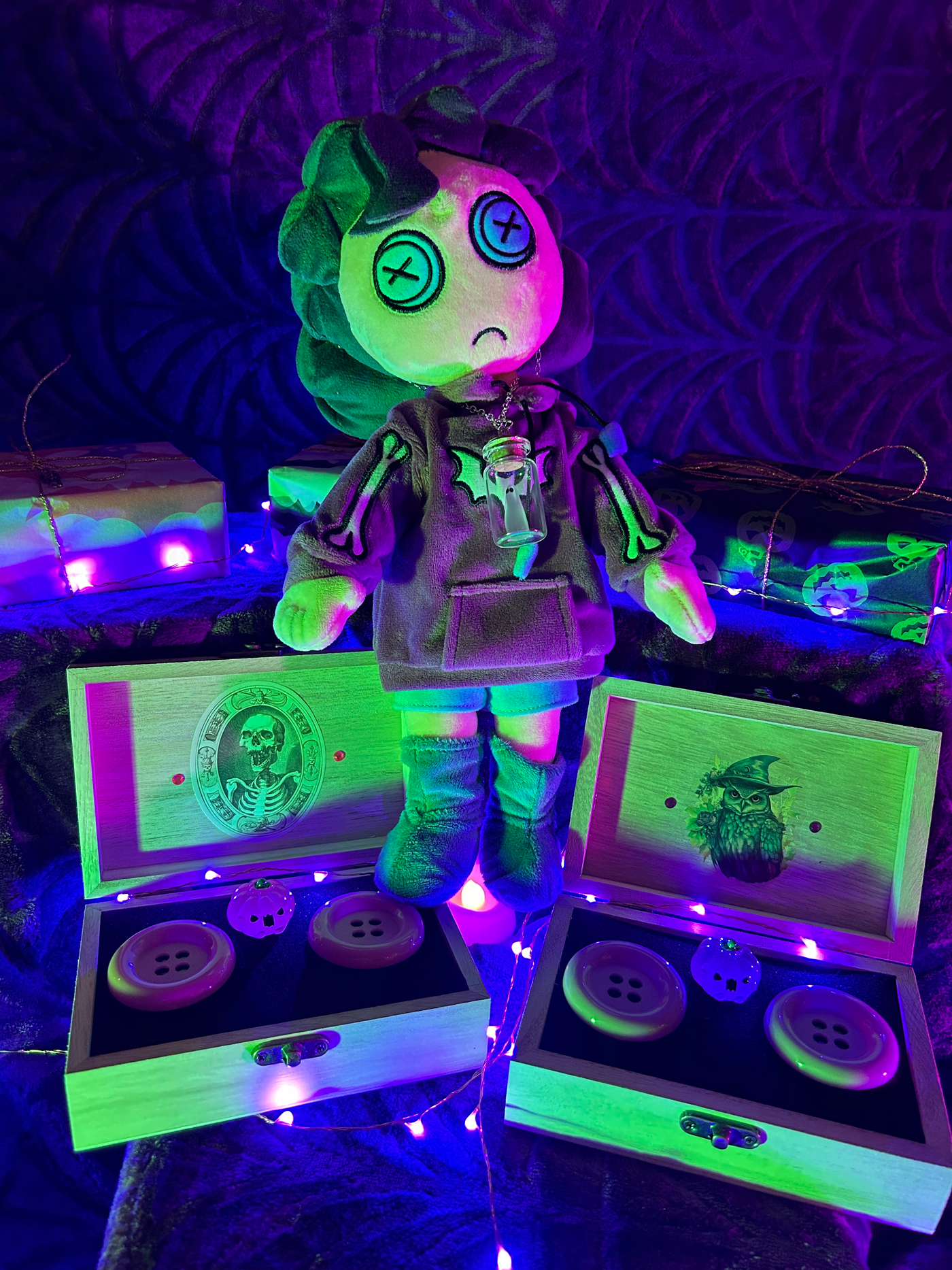 Halloween Button Eye Box & Ghost Jar Bundle