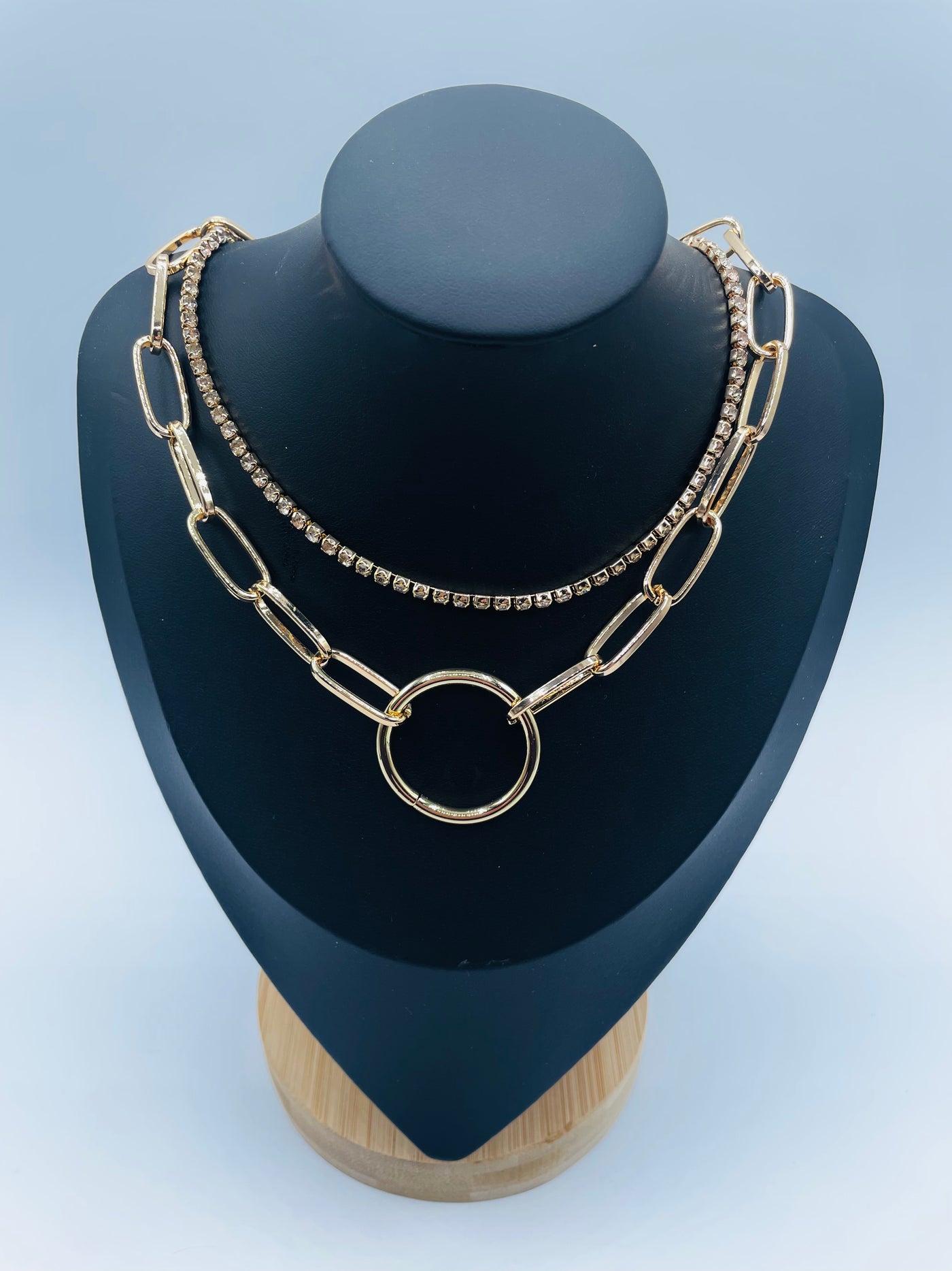 Double layered linked gold chain