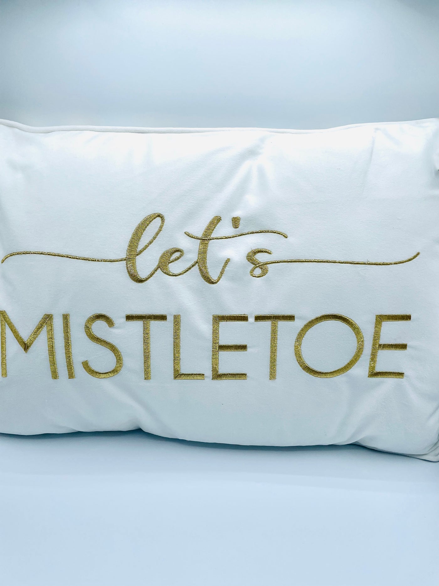 Mistletoe Cushion