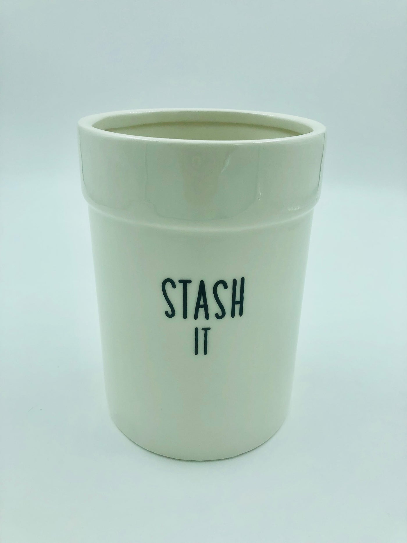 Stash It container by Mandii Vee