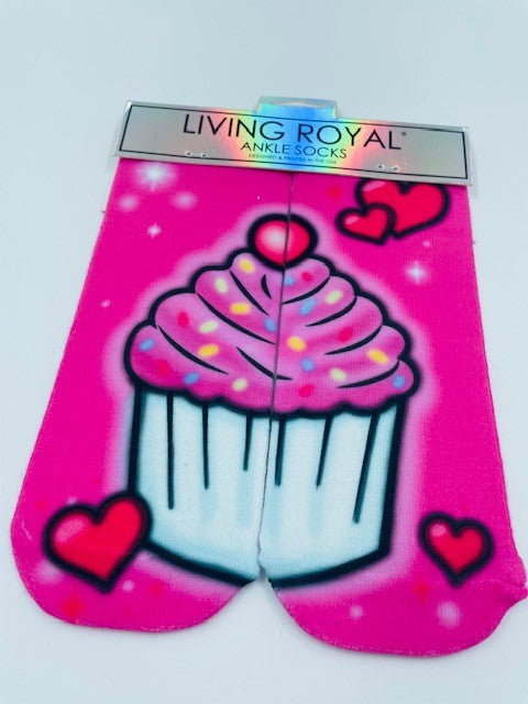 Cupcake and hearts socks